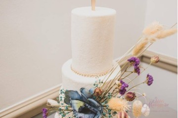 Lyna Wedding Cake