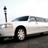 Black & White Limousines