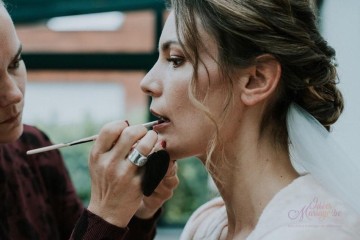 Make up at home by Auré