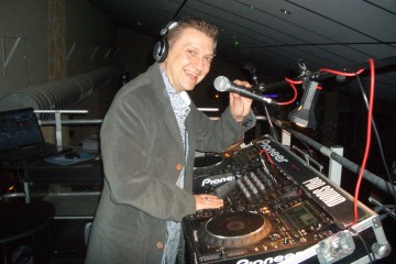DJ Lorenzo